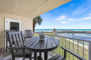 Holiday Surf and Racquet Unit 218